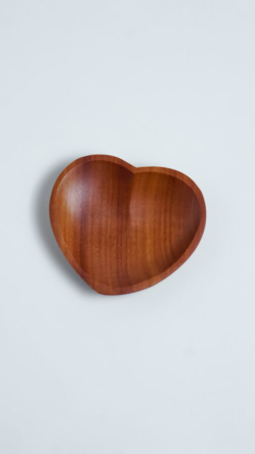 Piring yang sangat sempurna wadah garam, biji bijian atau pun cairan kental dalam takaran yang sedikit.