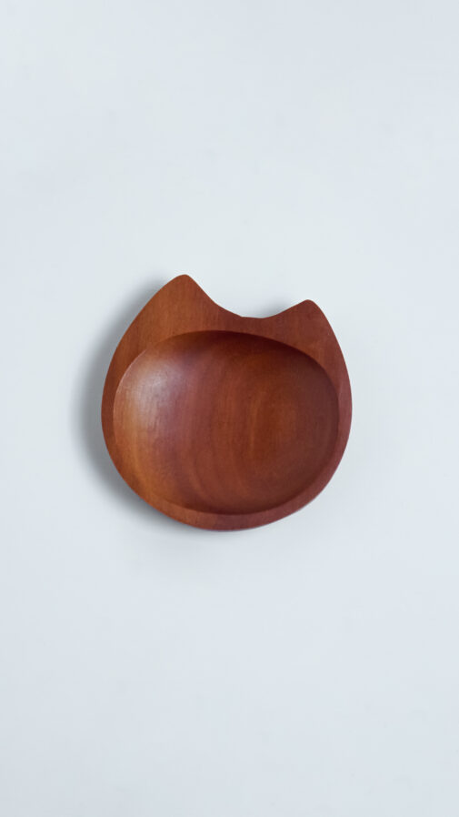 Piring yang sangat sempurna wadah garam, biji bijian atau pun cairan kental dalam takaran yang sedikit.