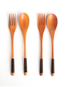 Read more about the article How to Care for Your Wooden Spoons and Cutlery to Last Longer