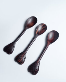 Sendok Kayu Hitam Heart Shape